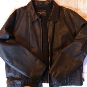 Vintage Banana Republic men’s XL leather jacket